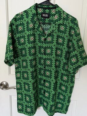 Malibu Green Geometric Camp-Collar Short-Sleeve Shirt
